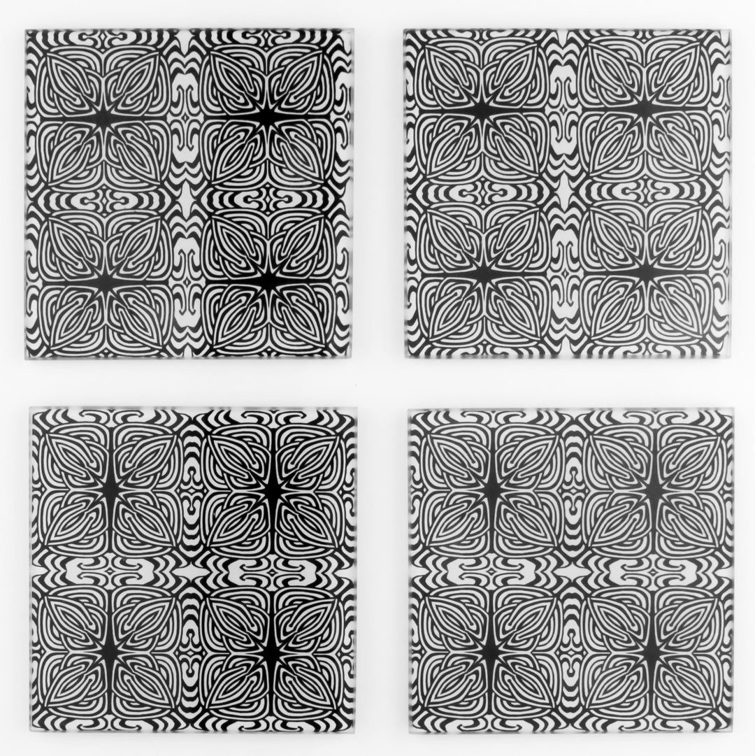 Celtic Design - White/Black Coasters