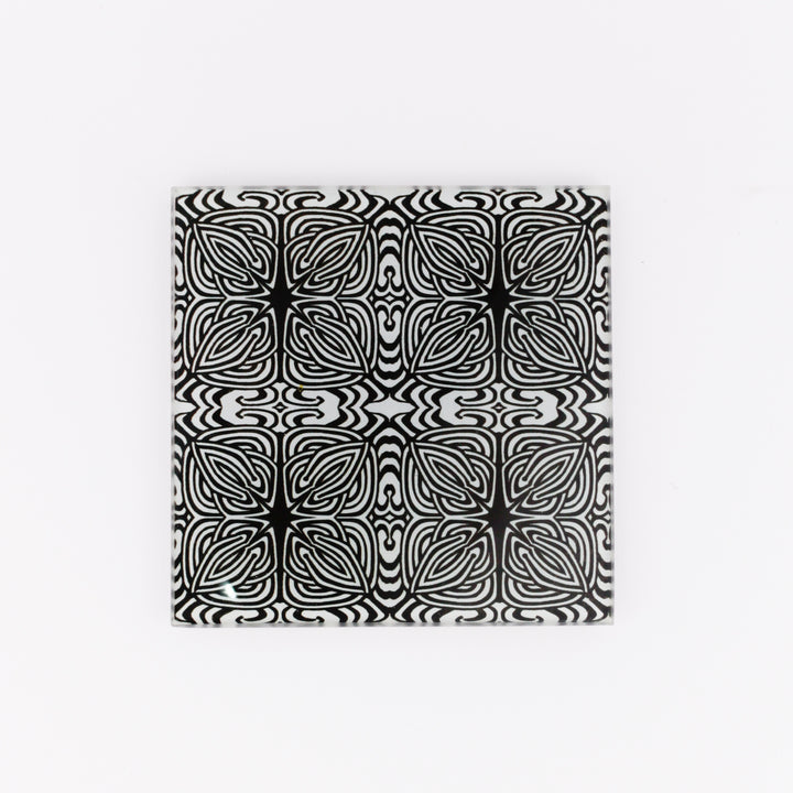 Celtic Design - White/Black Coasters